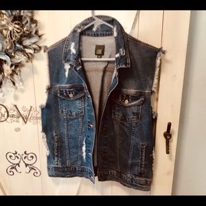 Rough Cut Denim Sleeveless Vest